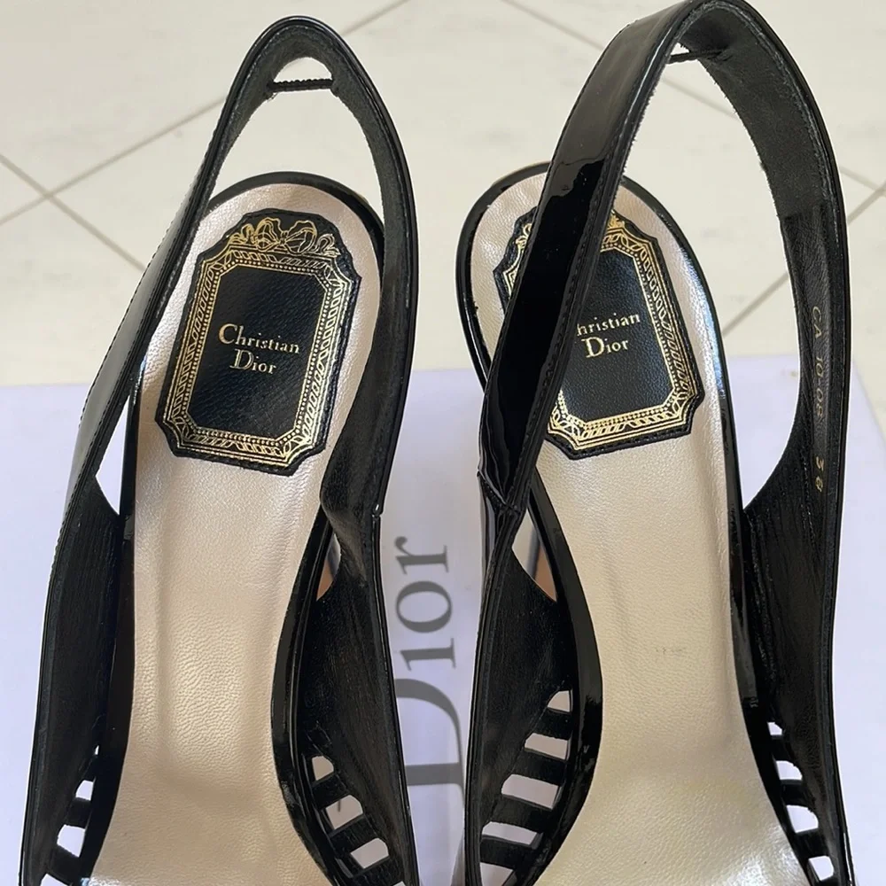 Christian Dior Black patent leather slingback sandals size 38 - Picture 4 of 7